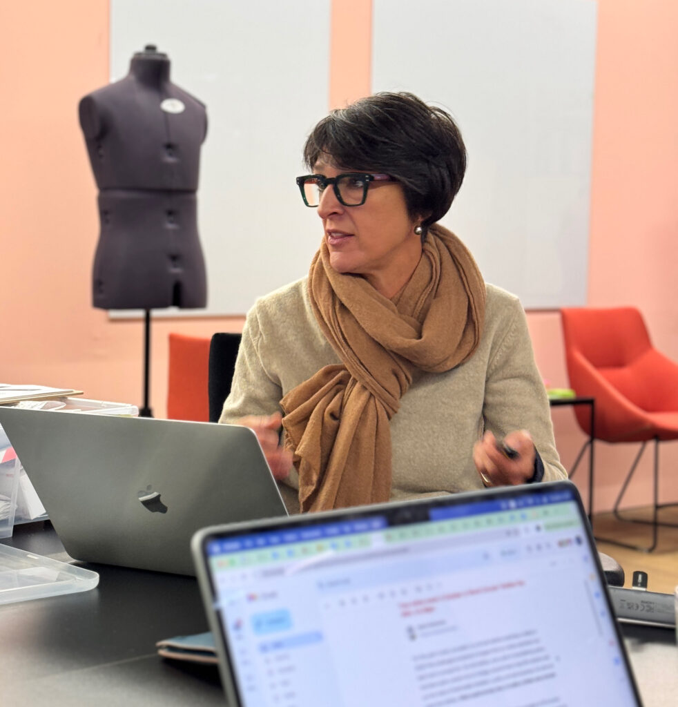 Rut doing Inclusive Fashion Consulting